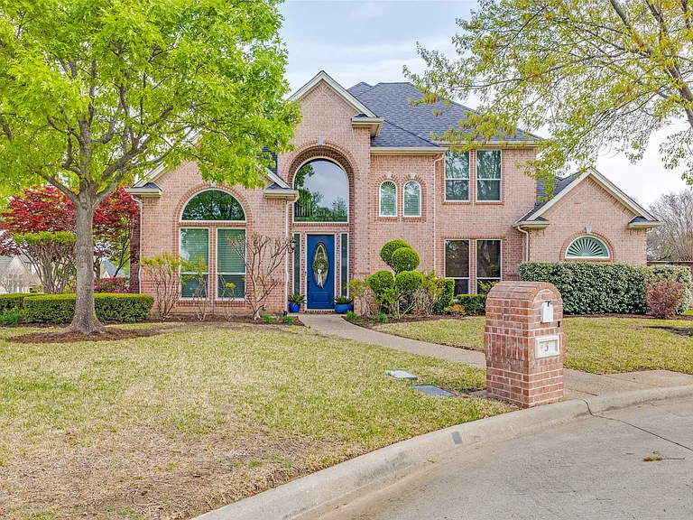 5 Pamela Ct